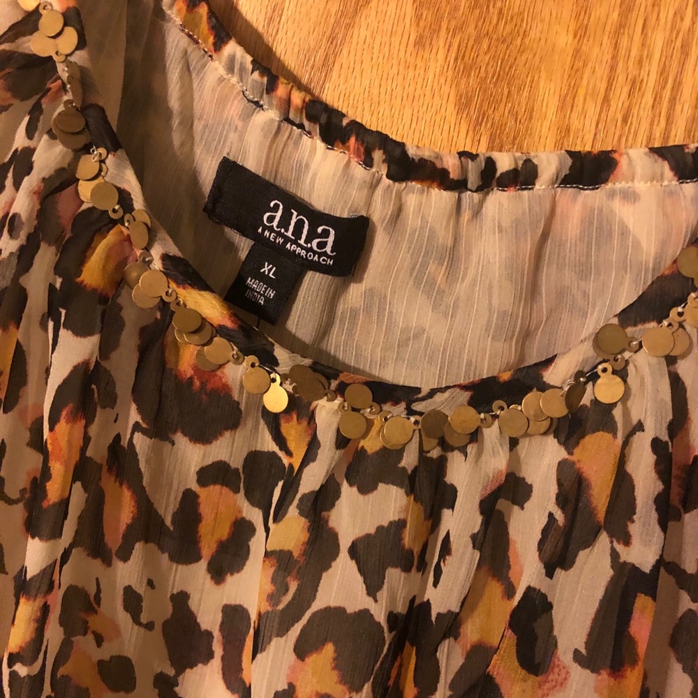 Flowy Leopard-Print Tank - Picture 2 of 3